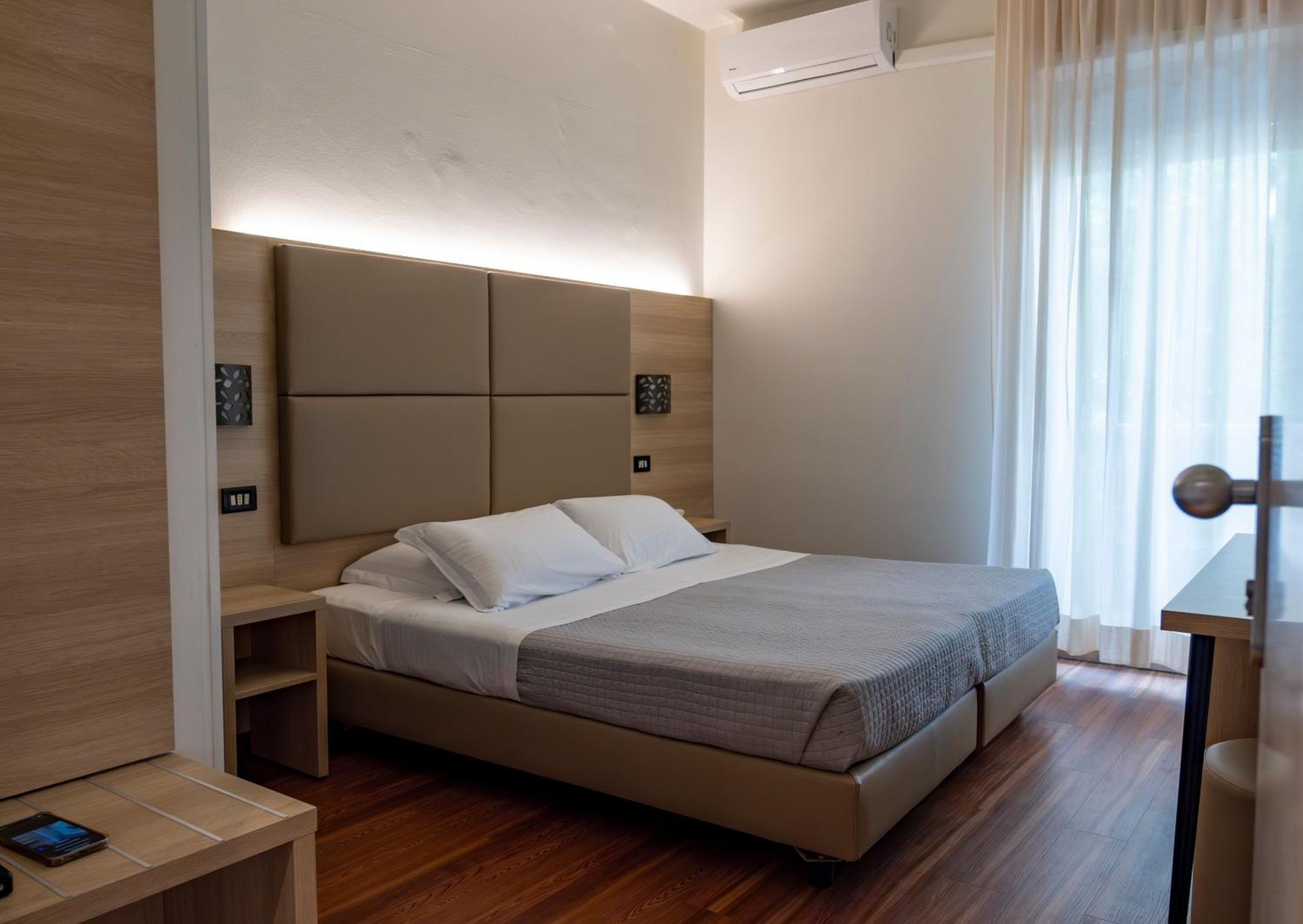 Hotel St Gregory Park Rimini Dış mekan fotoğraf